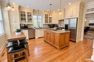 864 Oldfield Road, Fairfield, CT 06824 - Photo 4