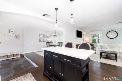 597 Maple Street, Wethersfield, CT 06109 - Photo 10