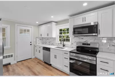 739 Center Street, Manchester, CT 06040 - Photo 14