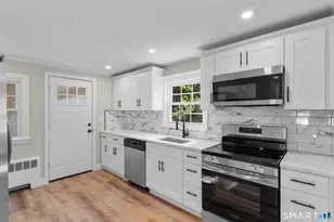 739 Center St, Manchester, CT 06040 - Photo 14