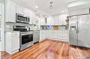 270 Delaware Dr, Stratford, CT 06614 - Photo 6