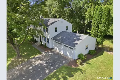 7 Pilgrim Circle, Enfield, CT 06082 - Photo 2
