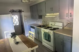 17 Canterbury St, East Hartford, CT 06118 - Photo 6