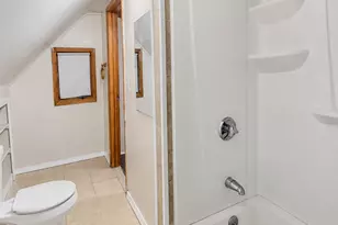 23 Upson St, Bristol, CT 06010 - Photo 8