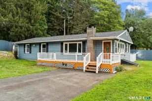 21 Friendship St, Norwich, CT 06360 - Photo 2
