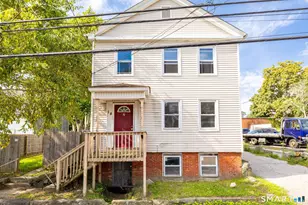 14 Blackhall St, New London, CT 06320 - Photo 2
