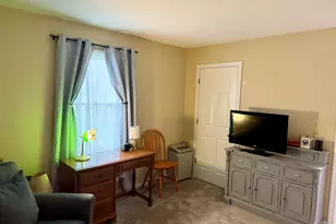 102 N Maple St, Enfield, CT 06002 - Photo 16