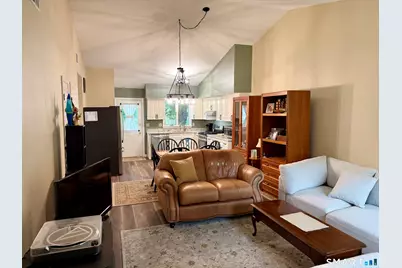 102 North Maple Street #8B, Enfield, CT 06002 - Photo 10