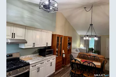 102 North Maple Street #8B, Enfield, CT 06002 - Photo 6