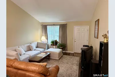 102 North Maple Street #8B, Enfield, CT 06002 - Photo 8