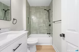 122 Union Ave, West Haven, CT 06516 - Photo 18