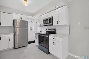 79 W Helen St, Hamden, CT 06514 - Photo 4