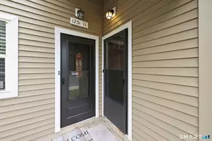 1231 Washington St, Middletown, CT 06457 - Photo 4