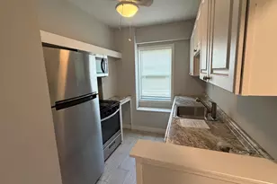 230 Farmington Ave, Hartford, CT 06105 - Photo 2