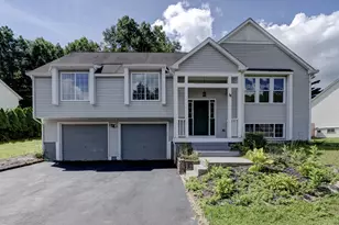 18 Hilltop Dr, Windham, CT 06256 - Photo 1