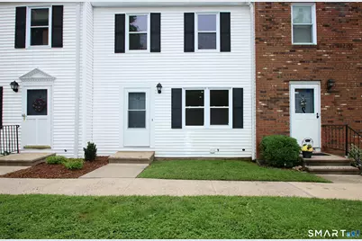 13 Colonial Village #13, Shelton, CT 06484 - Photo 2
