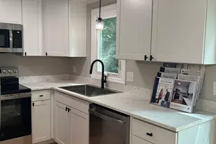 13 Colonial Village, Shelton, CT 06484 - Photo 10