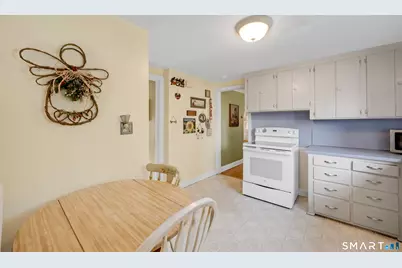 44 Stillman Road, Wethersfield, CT 06109 - Photo 8