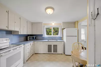 44 Stillman Road, Wethersfield, CT 06109 - Photo 6