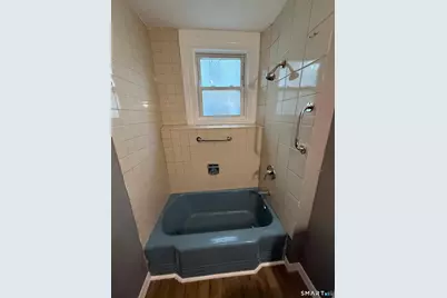 16 Fairview Street, Waterbury, CT 06710 - Photo 14