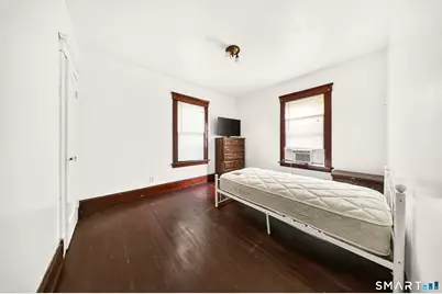 13 Ells Street, Ansonia, CT 06401 - Photo 16
