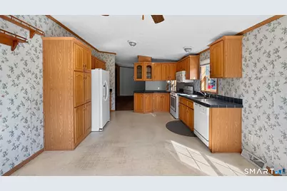 6 Circle Drive, Windham, CT 06256 - Photo 10