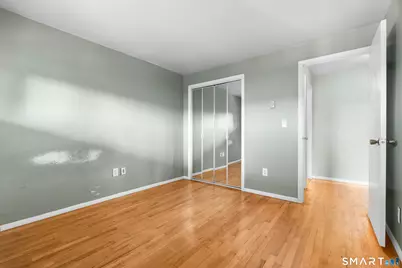 275 West Walk #275, West Haven, CT 06516 - Photo 8