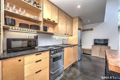 179 Scranton Street, New Haven, CT 06511 - Photo 12