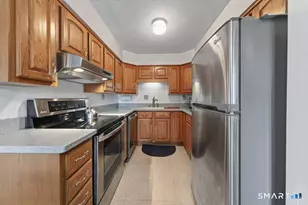 25 Florence Rd, Branford, CT 06405 - Photo 6