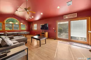 97 Glenview Dr, Newington, CT 06111 - Photo 12