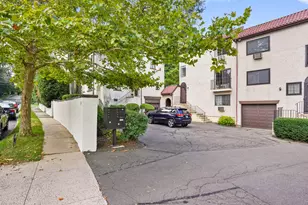 272 Hubbard Ave, Stamford, CT 06905 - Photo 32