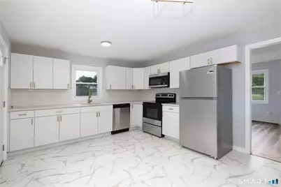 23 Dan Parker Drive, Waterbury, CT 06704 - Photo 2