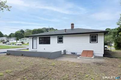 23 Dan Parker Drive, Waterbury, CT 06704 - Photo 12