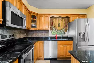 193 Rood Ave, Windsor, CT 06095 - Photo 8
