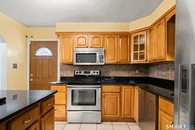 193 Rood Avenue, Windsor, CT 06095 - Photo 10
