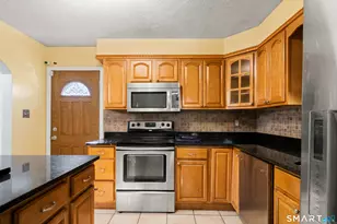 193 Rood Ave, Windsor, CT 06095 - Photo 10