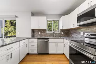 925 Oronoke Rd, Waterbury, CT 06708 - Photo 10
