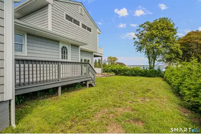 1092 Ocean Avenue, New London, CT 06320 - Photo 4