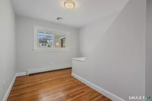 1092 Ocean Ave, New London, CT 06320 - Photo 34