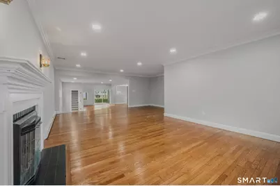 1092 Ocean Avenue, New London, CT 06320 - Photo 18