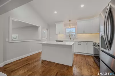 1092 Ocean Avenue, New London, CT 06320 - Photo 22