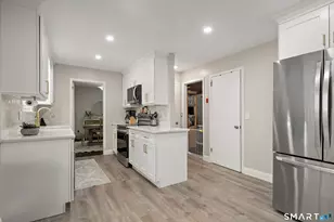 421 Chestnut Hill Rd, Stamford, CT 06903 - Photo 8