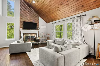 421 Chestnut Hill Road, Stamford, CT 06903 - Photo 2