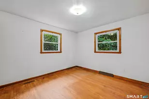 78 Perkins Ave, Waterbury, CT 06704 - Photo 10