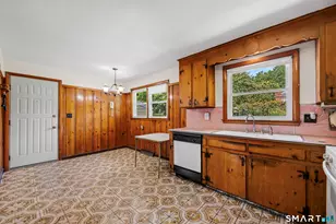 78 Perkins Ave, Waterbury, CT 06704 - Photo 4