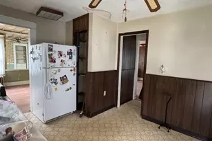 45 Parker Pl, New Haven, CT 06512 - Photo 8