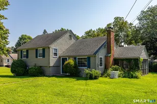 8 Old Pewter Ln, Wethersfield, CT 06109 - Photo 2