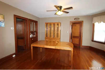124 Columbia Street, New Britain, CT 06052 - Photo 6