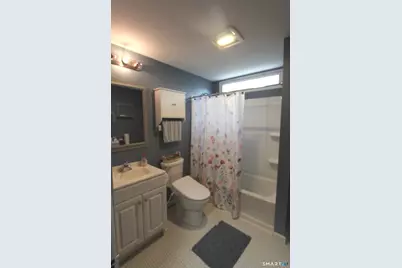 124 Columbia Street, New Britain, CT 06052 - Photo 16