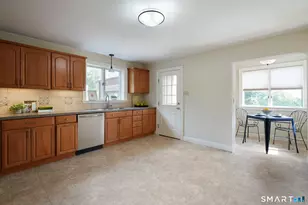 676 Ridge Rd, Wethersfield, CT 06109 - Photo 12